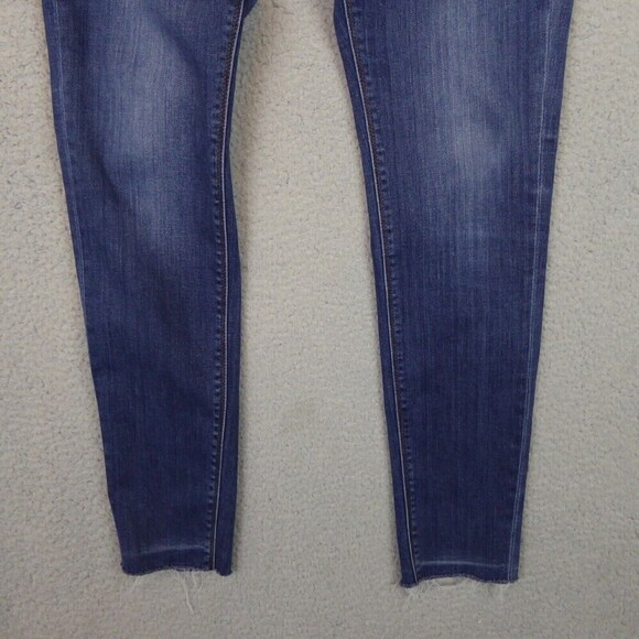Uniqlo Jeans Womens Size 28 Blue Medium Washed Skinny Straight Mid Rise Raw Hem - Picture 3 of 14
